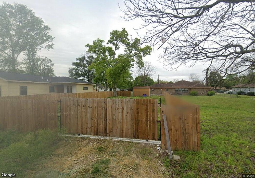 6809 Couch St, Houston, TX 77091 - photo 1