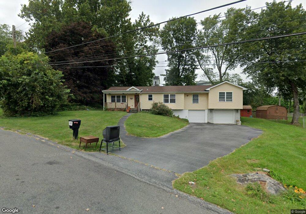 8 Stony Run Rd, Newburgh, NY 12550 - photo 1