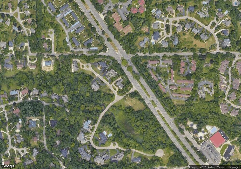 516 Barrington Ct unit 1, Bloomfield Hills, MI 48304 - photo 1