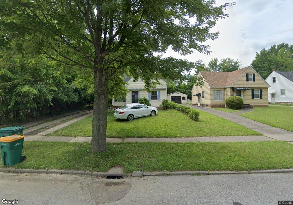 16914 Maple Heights Blvd, Maple Heights, OH 44137 - photo 1