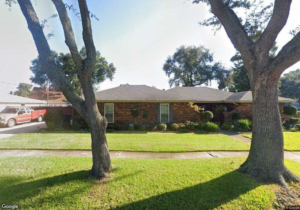 1401 Butternut Ave, Metairie, LA 70001 - photo 1