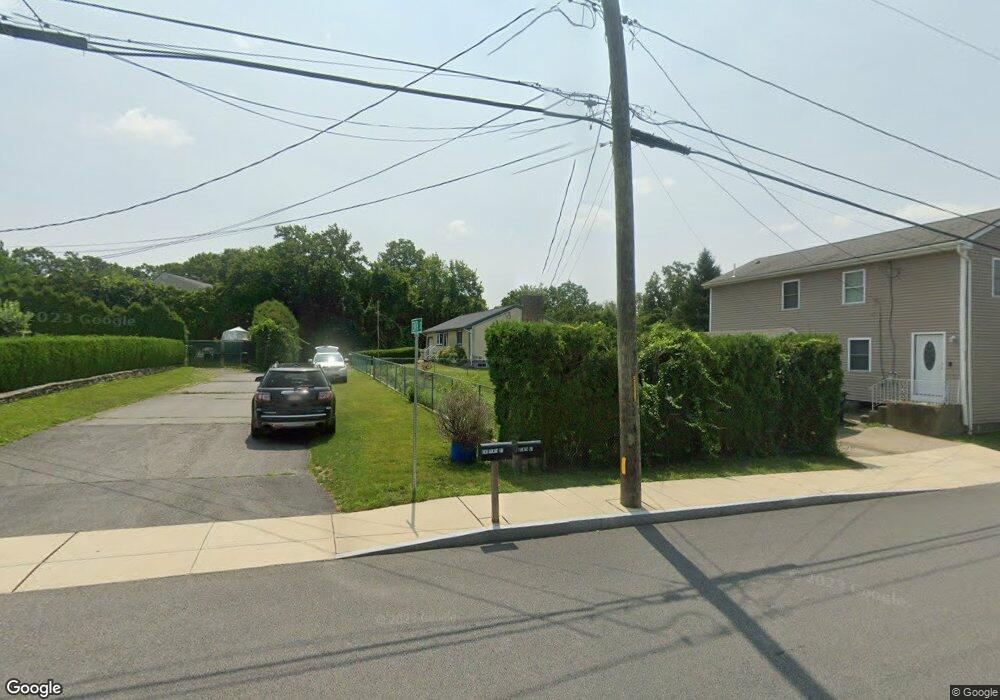 5 10th St, South Dartmouth, MA 02748 - photo 1