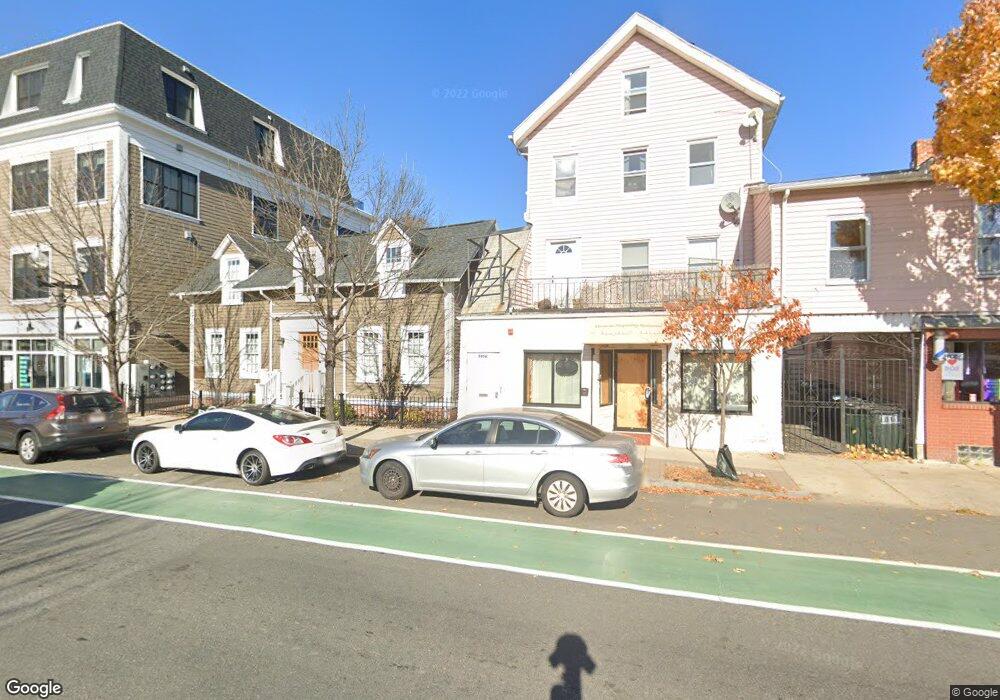 585A Somerville Ave unit A-1, Somerville, MA 02143 - photo 1