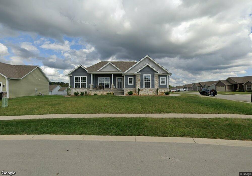 5004 Oakhill Ln, Georgetown, IN 47122 - photo 1