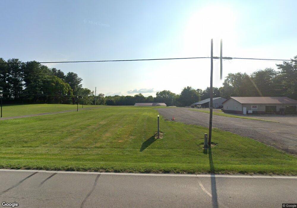 2375 N Court St, Circleville, OH 43113 - photo 1