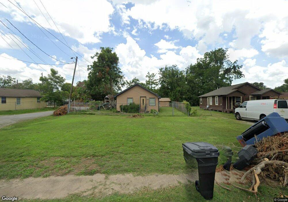 4422 Collingsworth St, Houston, TX 77026 - photo 1