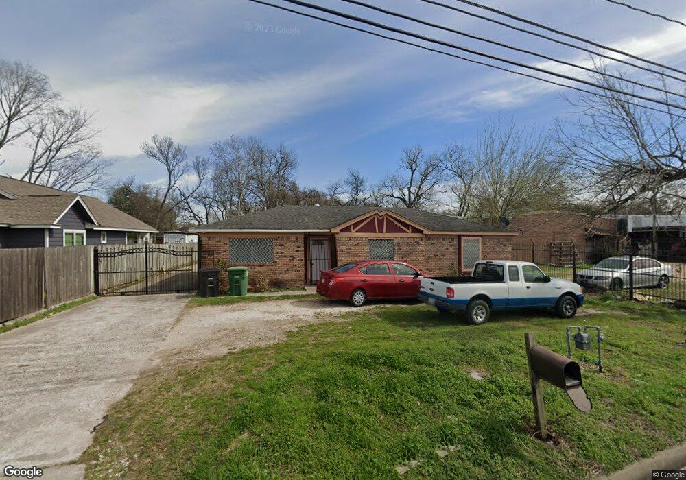 10012 E Hardy Rd, Houston, TX 77093 - photo 1