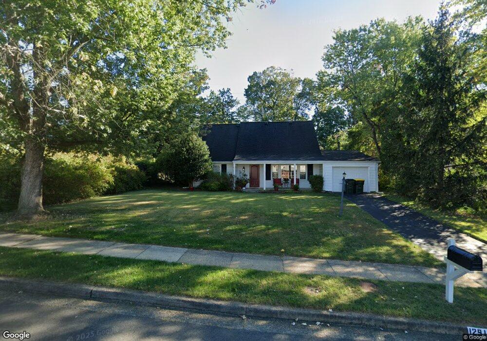 12913 Melville Ln, Fairfax, VA 22033 - photo 1