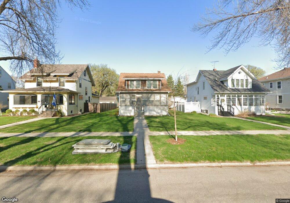 1215 6th St S, Fargo, ND 58103 - photo 1