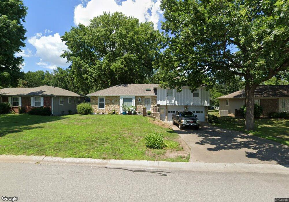 11306 W 74th St, Shawnee, KS 66203 - photo 1