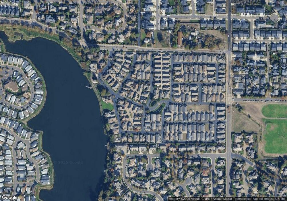 1875 Lake Shore Dr, Eugene, OR 97408 - photo 1