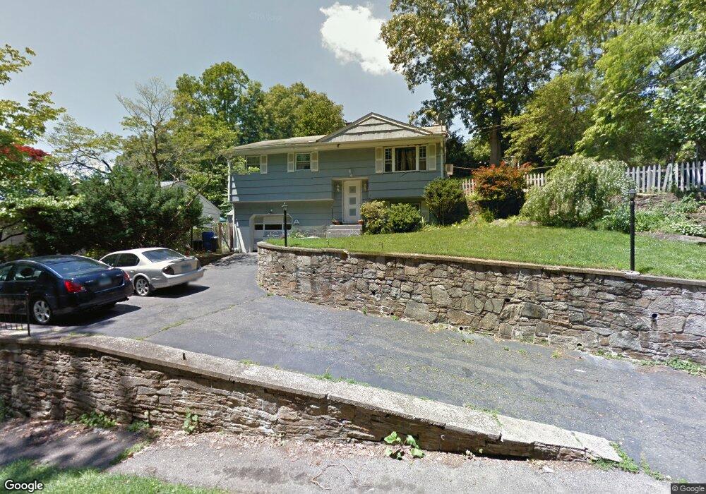 39 Fullin Rd, Norwalk, CT 06851 - photo 1