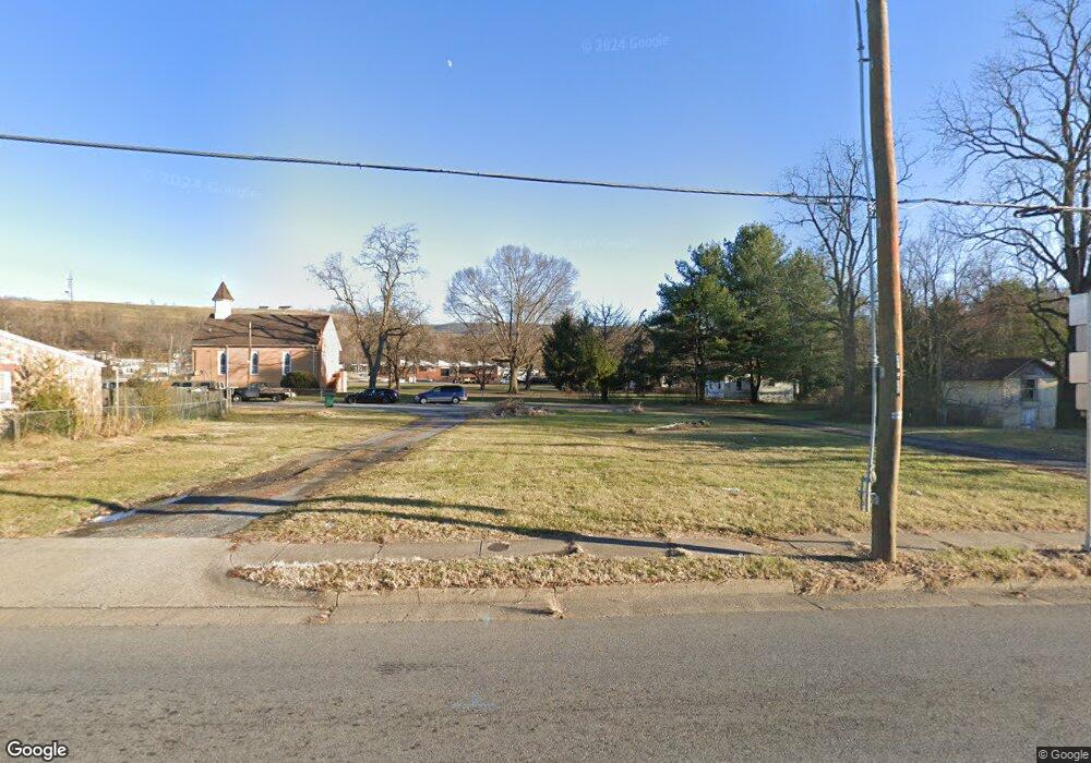 132 S Delphine Ave, Waynesboro, VA 22980 - photo 1