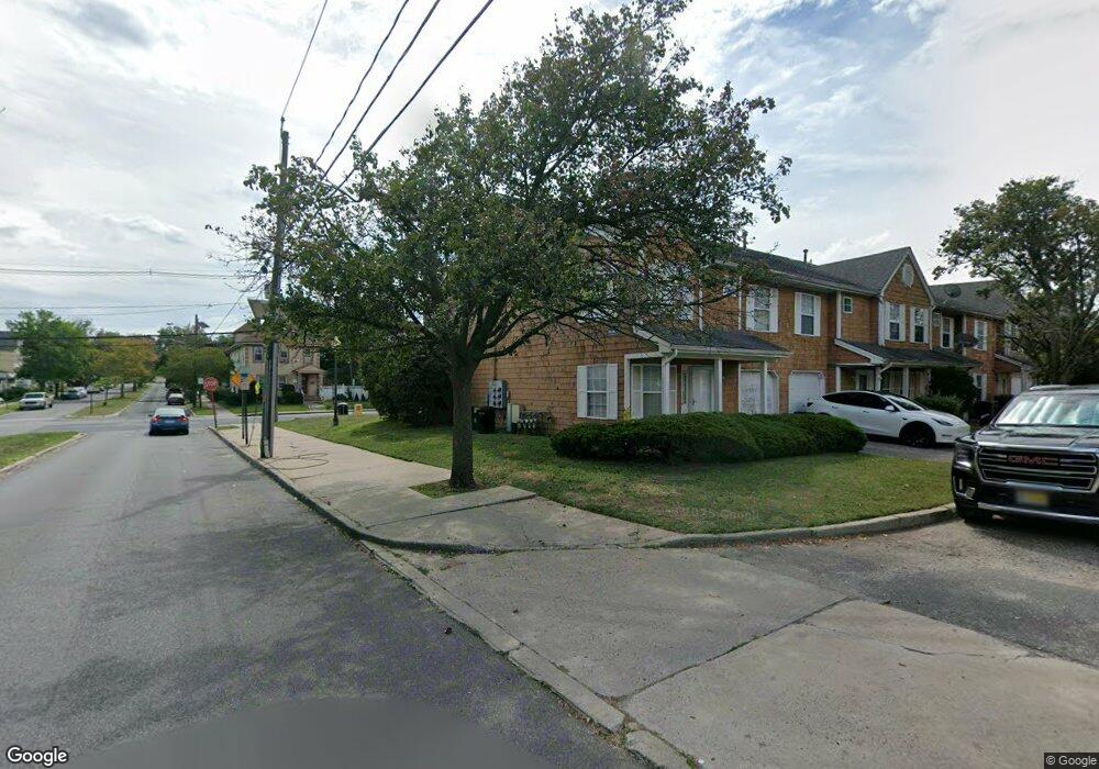 7 Delavan Ct, New Brunswick, NJ 08901 - photo 1