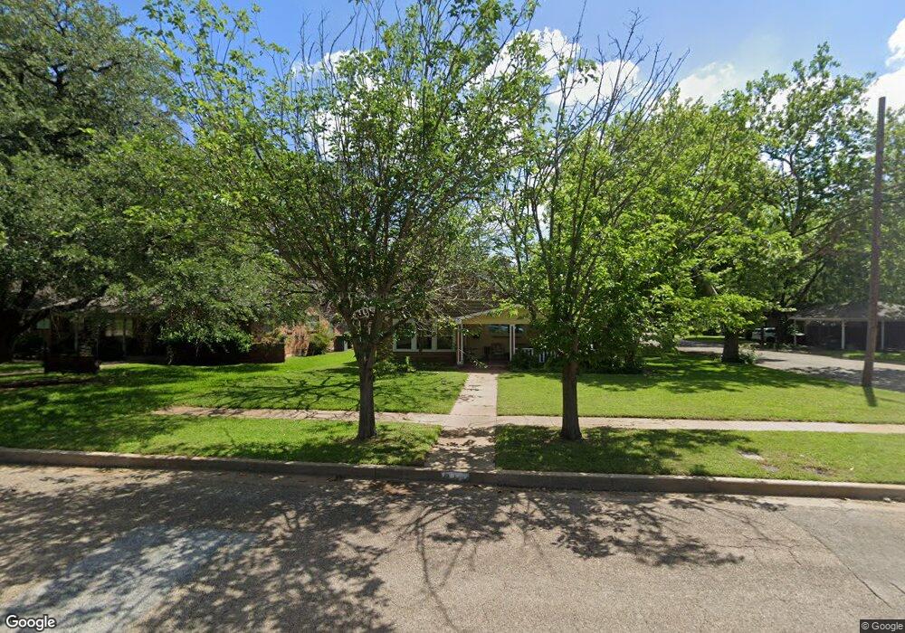 219 Forrest Ave, Cleburne, TX 76033 - photo 1