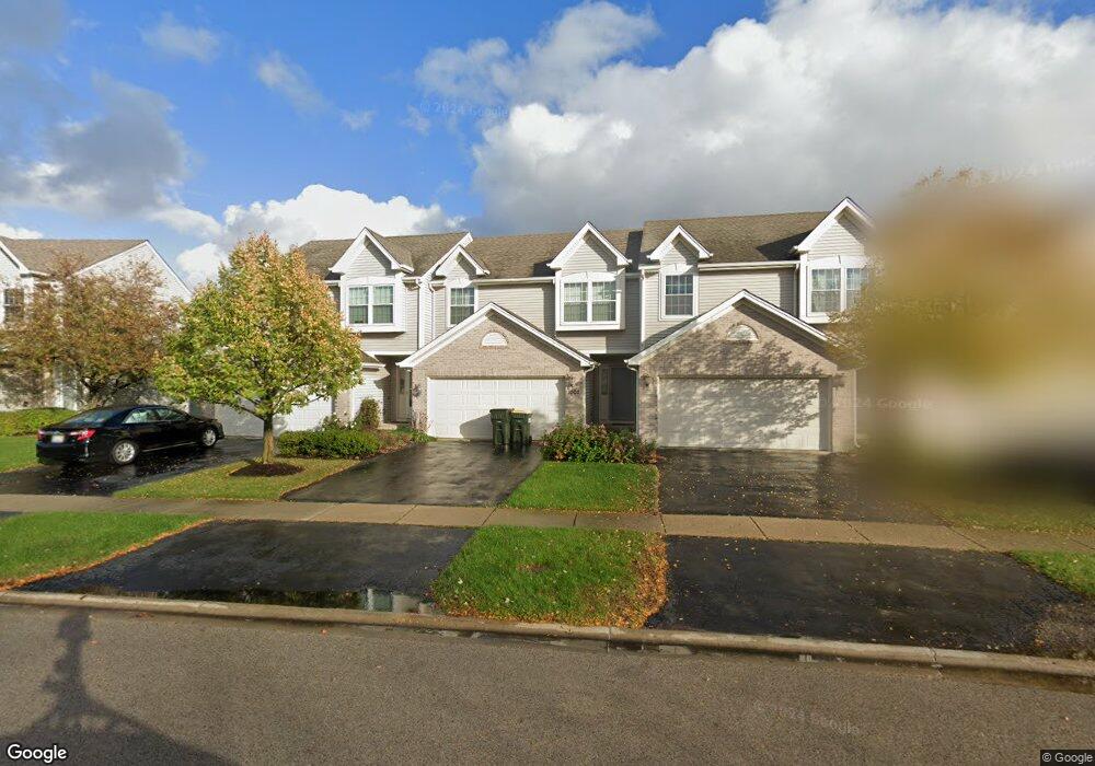 1002 Viewpoint Dr, Lake In the Hills, IL 60156 - photo 1