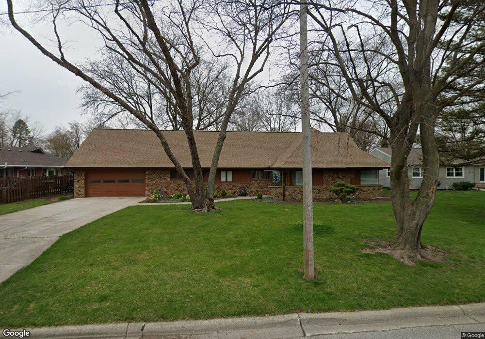 335 Central Ave, Aurora, IL 60506 - photo 1