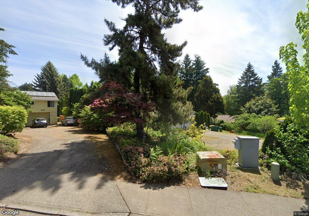 8520 SW Davies Rd, Beaverton, OR 97008 - photo 1