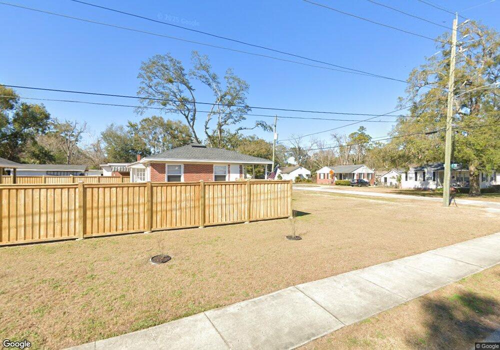 4504 Birkenhead Rd, Jacksonville, FL 32210 - photo 1