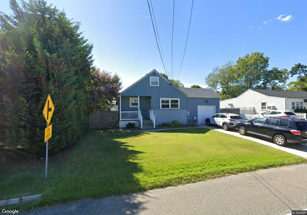 935 Herzel Blvd, West Babylon, NY 11704 - photo 1