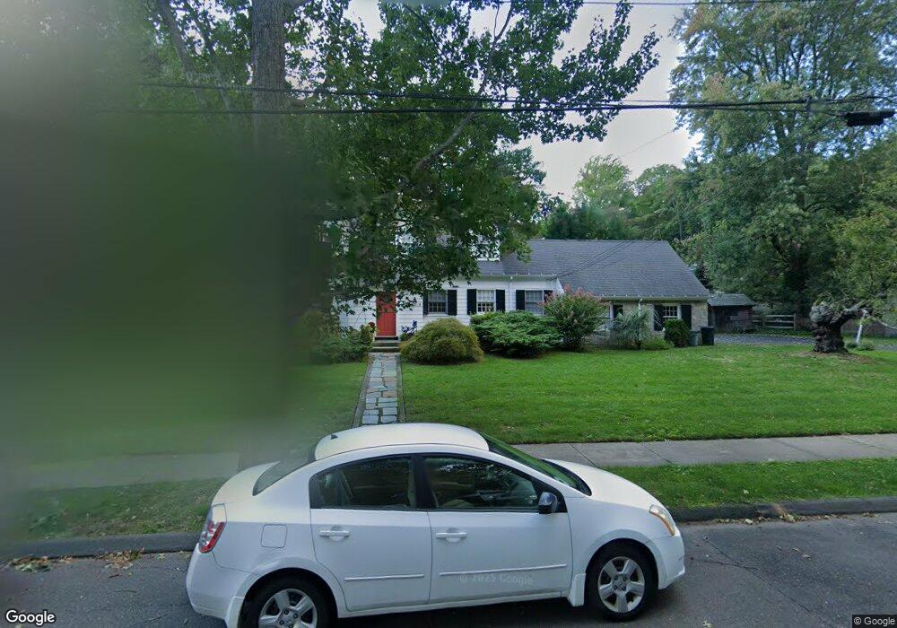 140 Laurel Rd, New Haven, CT 06515 - photo 1