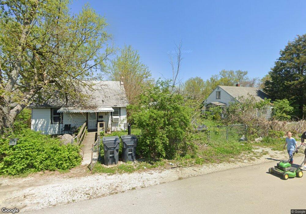 2314 W 30th St, Anderson, IN 46016 - photo 1