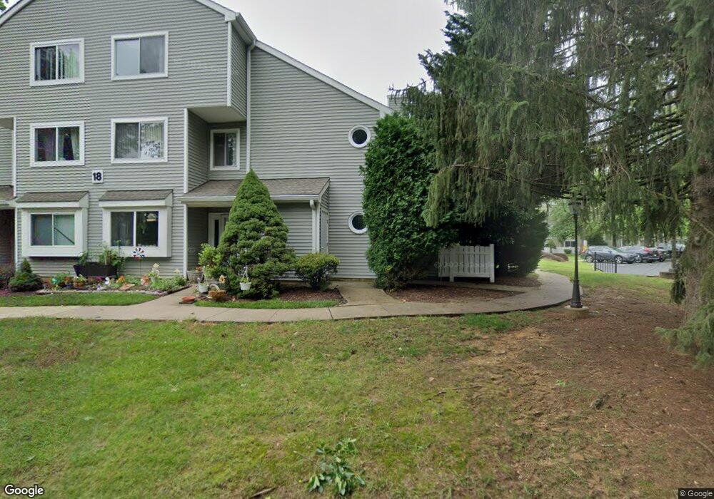 29 Sassafras Ln, Monmouth Junction, NJ 08852 - photo 1