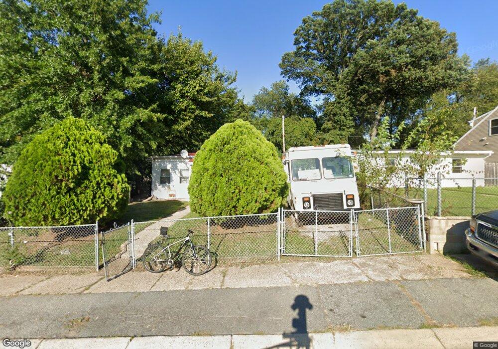 429 Carver Dr, Wilmington, DE 19801 - photo 1