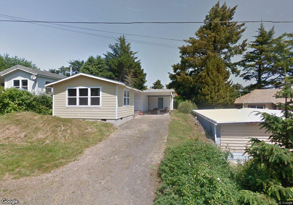 1043 SW 11th St, Lincoln City, OR 97367 - photo 1