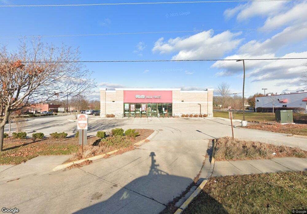 1720 E Algonquin Rd, Algonquin, IL 60102 - photo 1