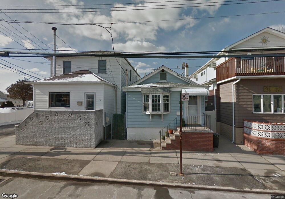 1615 Cross Bay Blvd, Broad Channel, NY 11693 - photo 1