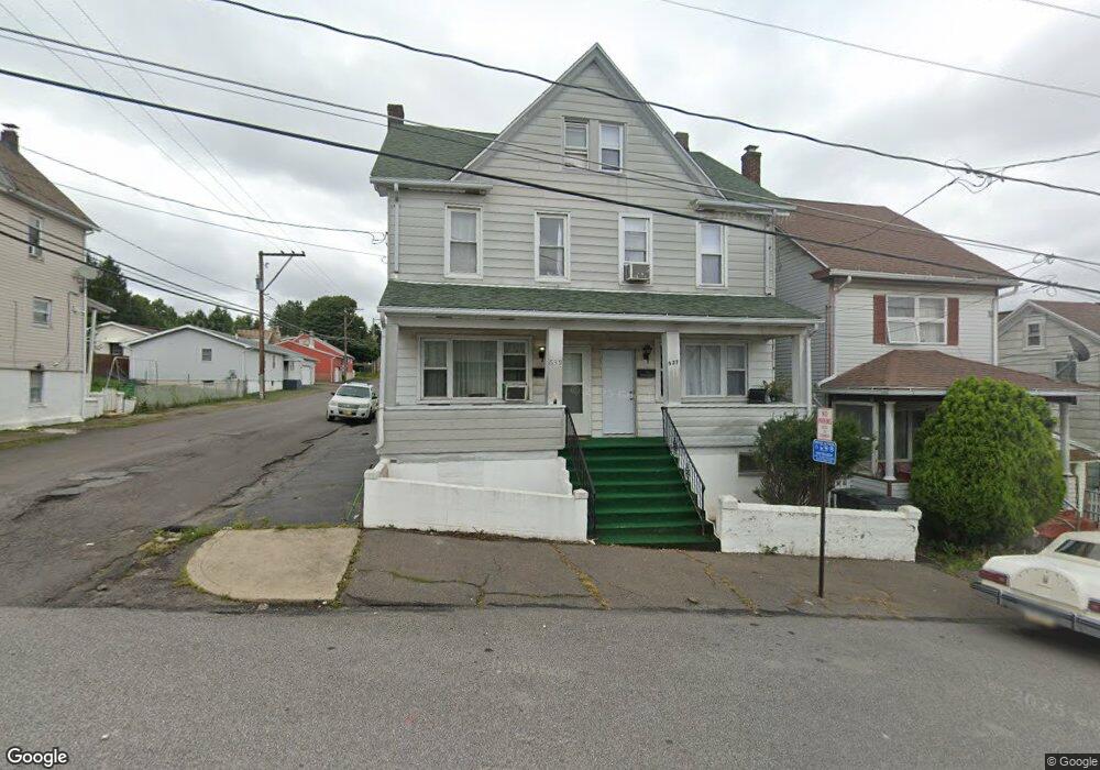 639 Garfield St, Hazleton, PA 18201 - photo 1