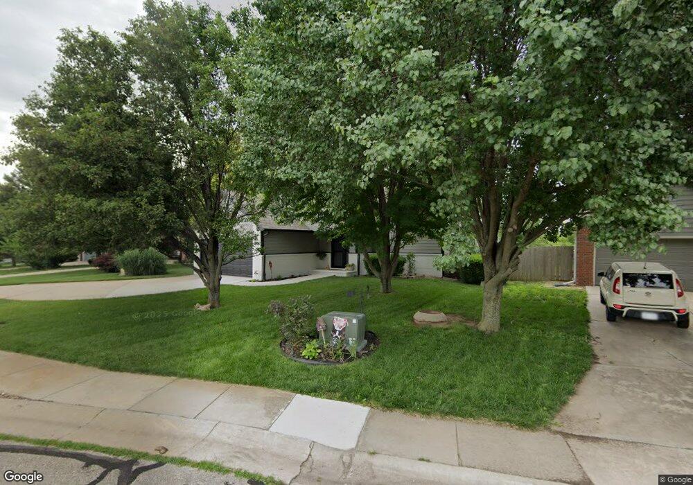 1689 N Prairie Run Cir, Mulvane, KS 67110 - photo 1