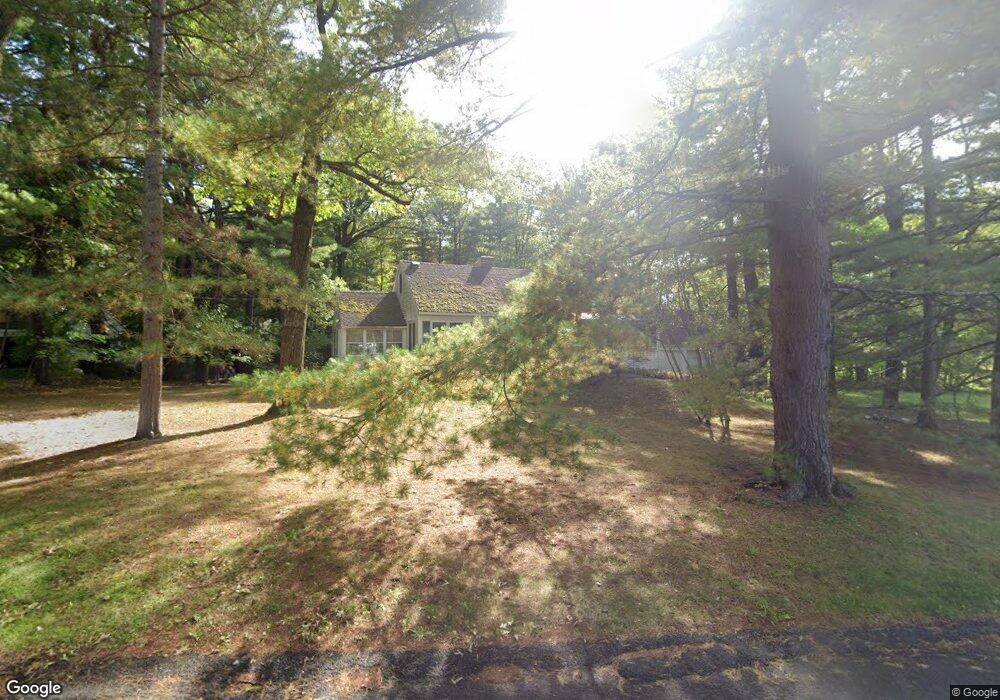 2302 Stuyvesant Dr, Schenectady, NY 12309 - photo 1