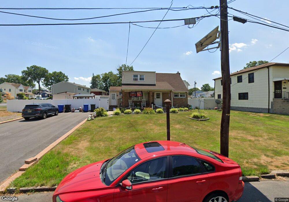 78 Vernon St, Sewaren, NJ 07077 - photo 1