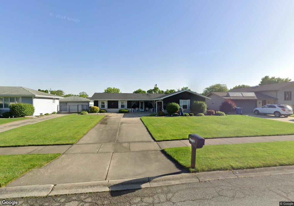 1012 Windsor Ln, Dyer, IN 46311 - photo 1