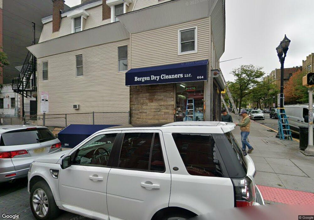 664 Bergen Ave, Jersey City, NJ 07304 - photo 1