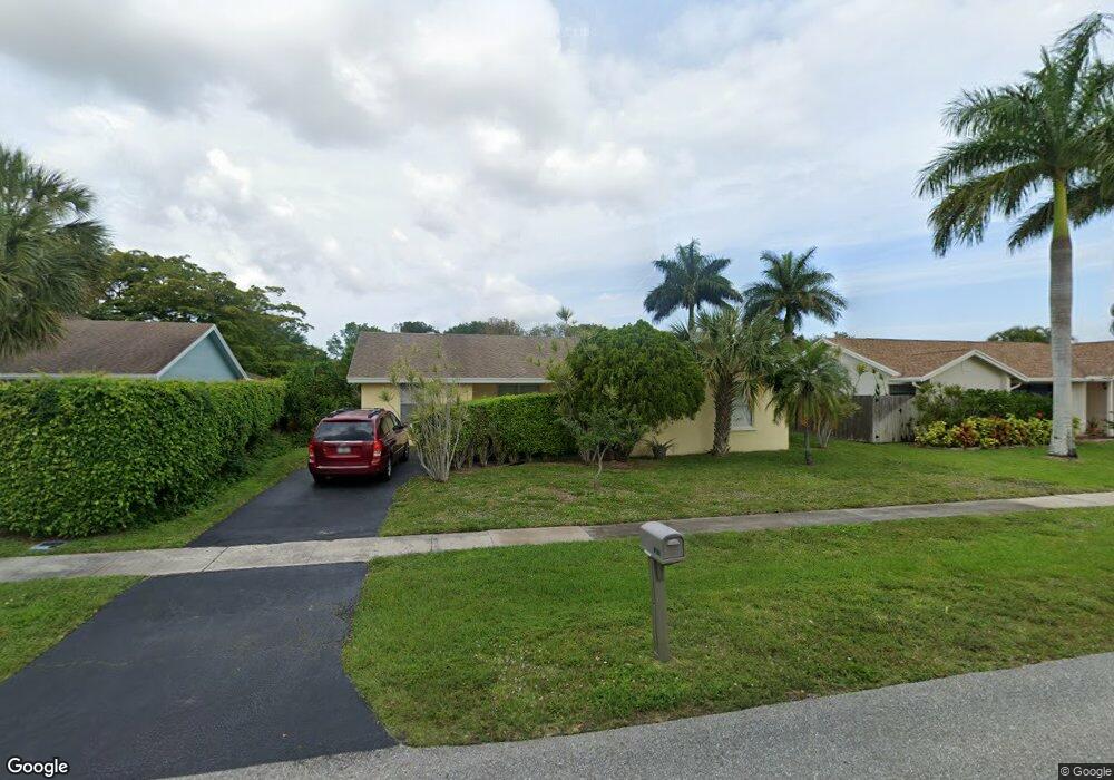 9622 Richmond Cir, Boca Raton, FL 33434 - photo 1