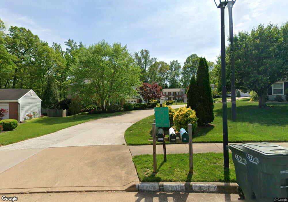 8211 Running Creek Ct, Springfield, VA 22153 - photo 1