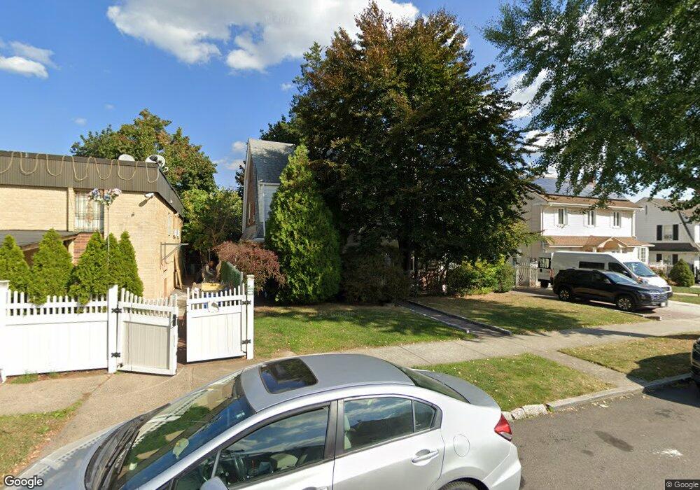 8801 195th St, Hollis, NY 11423 - photo 1