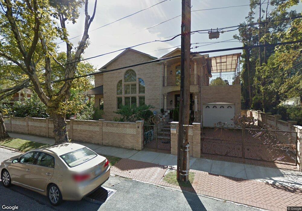 8204 189th St, Jamaica, NY 11423 - photo 1