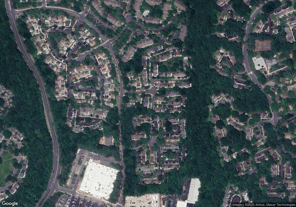 5828 Wye Oak Commons Ct, Burke, VA 22015 - photo 1