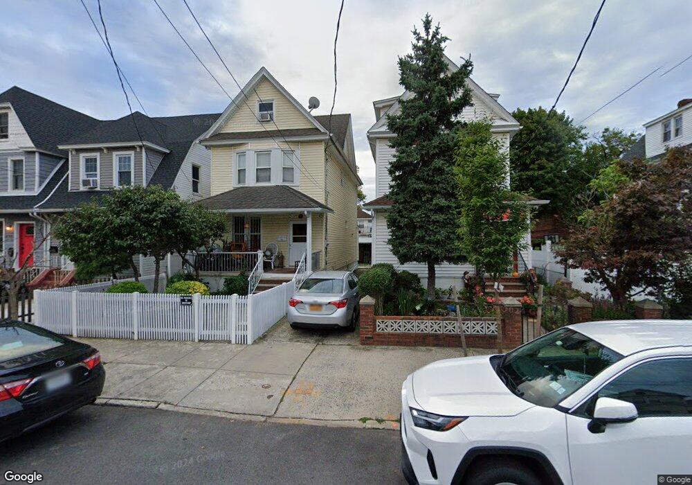 8778 112th St, Richmond Hill, NY 11418 - photo 1