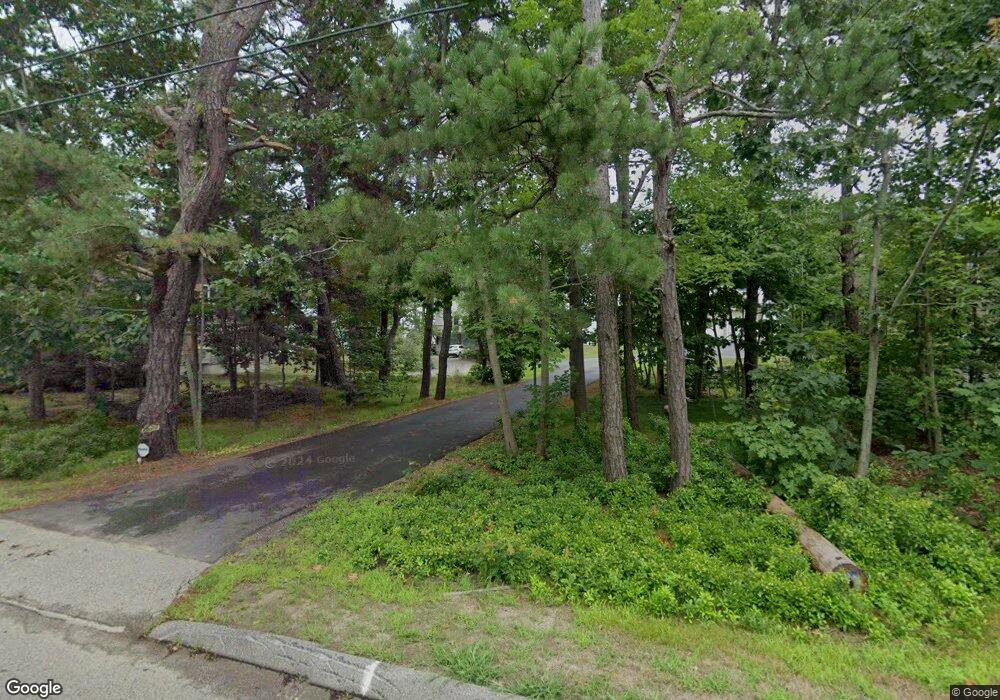 375 Seaside Ave, Saco, ME 04072 - photo 1