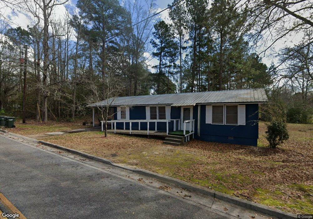 424 Jones St, Claxton, GA 30417 - photo 1