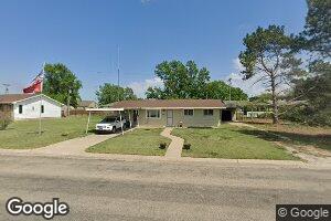 208 9th St, Claflin, KS 67525