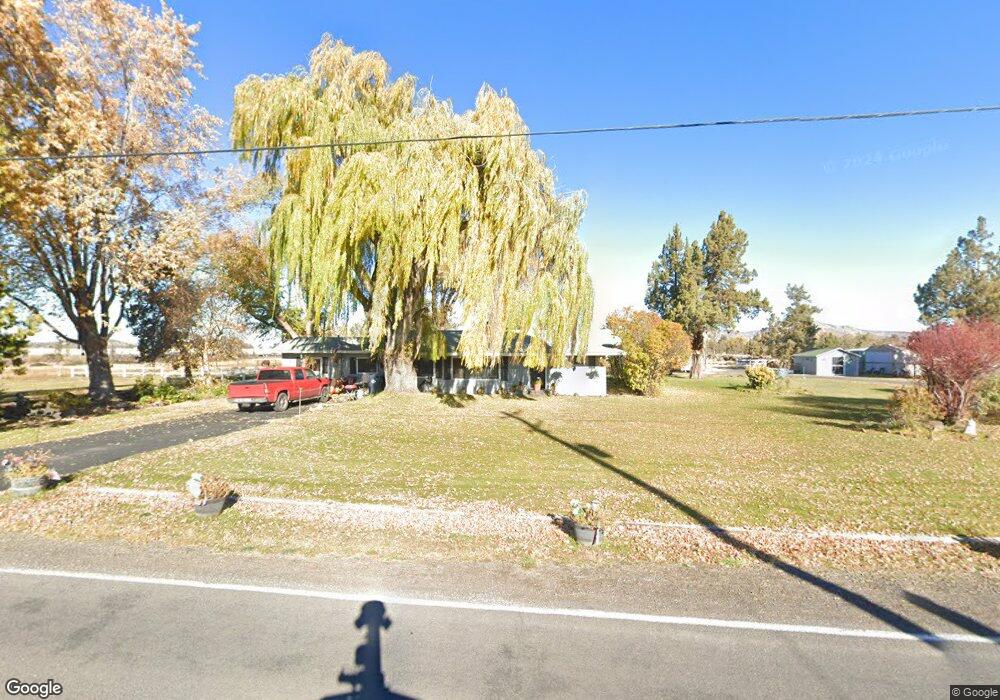 883 NE Yucca Ave, Redmond, OR 97756 - photo 1