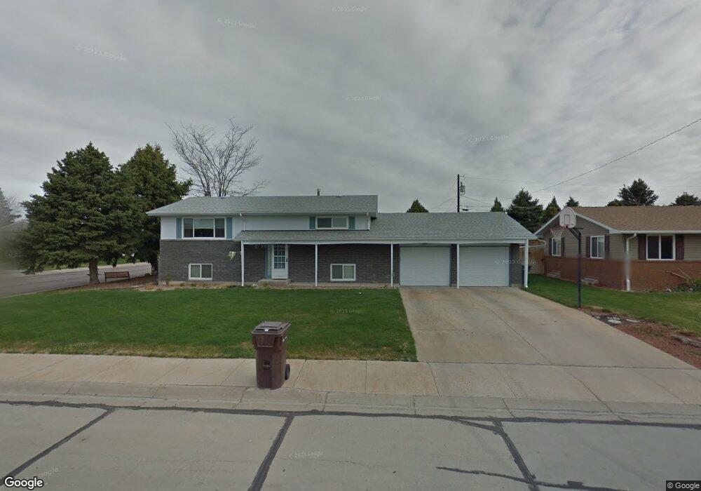1901 E 28th St, Scottsbluff, NE 69361 - photo 1