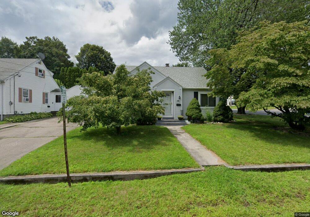 230 Nursery Ave, Woonsocket, RI 02895 - photo 1