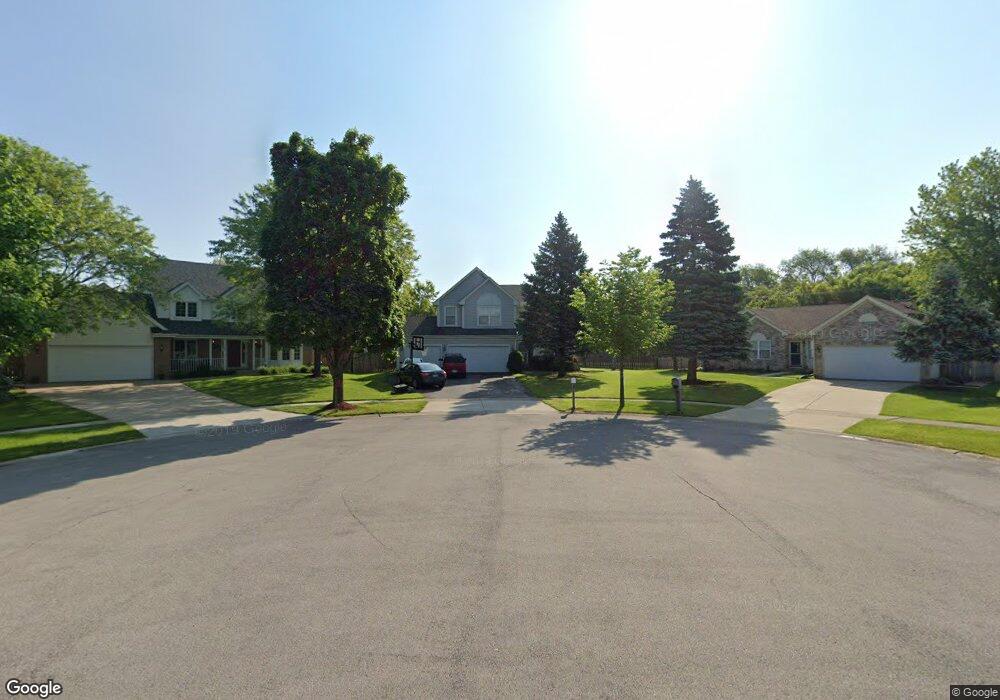 1680 Cumberland Pkwy, Algonquin, IL 60102 - photo 1